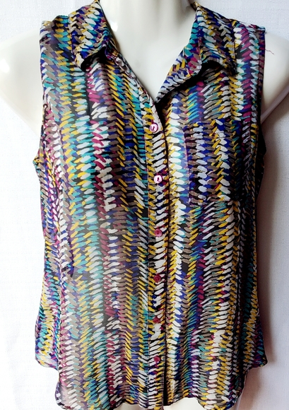 Liz Claiborne Tops - Liz Claiborne multicolor sleveevesless blouse